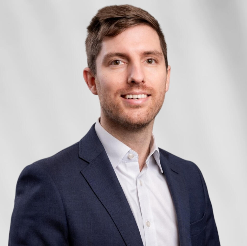 Dr Dominic Vickers — Consultant Cardiologist